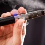Cigarette électronique : pourquoi opter pour l’e-liquide au CBD ?
